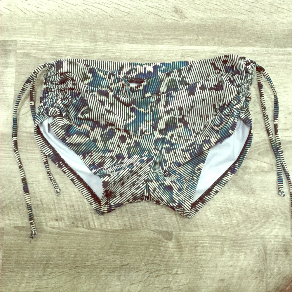 🙌🏽 Onzie Yoga Shorts 🙌🏽